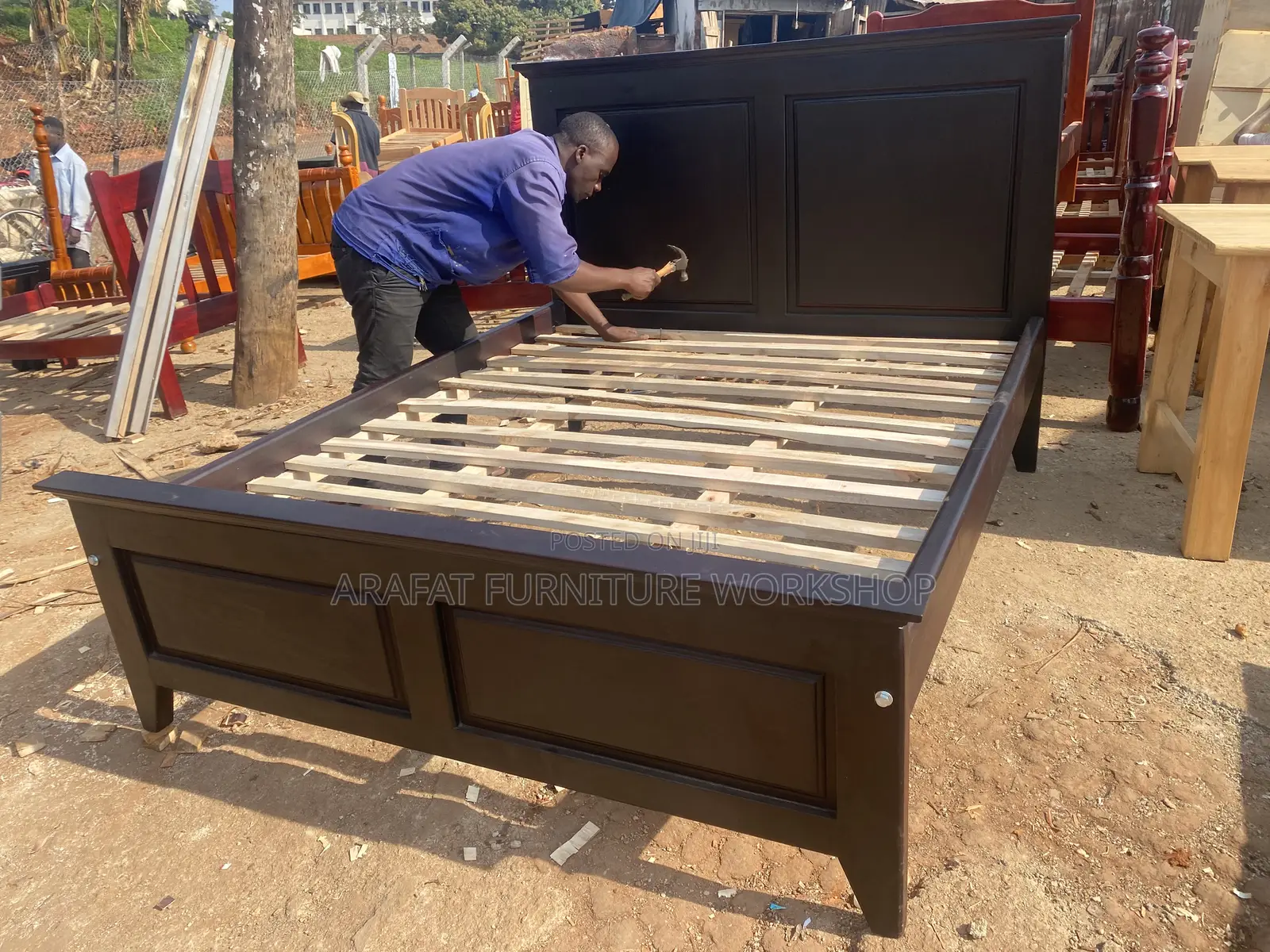 Simple Tile Design Bed/ Pure Wood