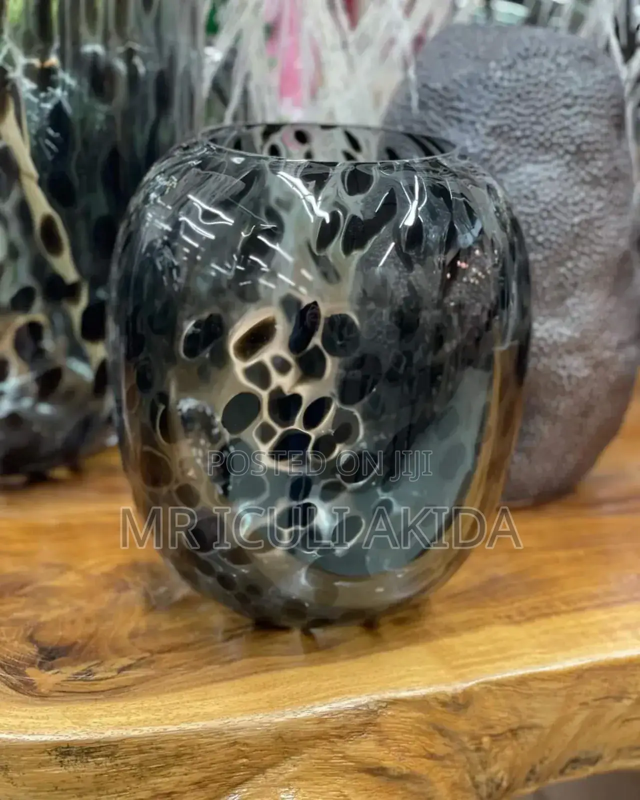 Black Tiger Decorative Flower Vase