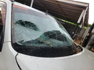 Broken Windscreen Fixing