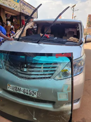 Windscreen Glass Delivering