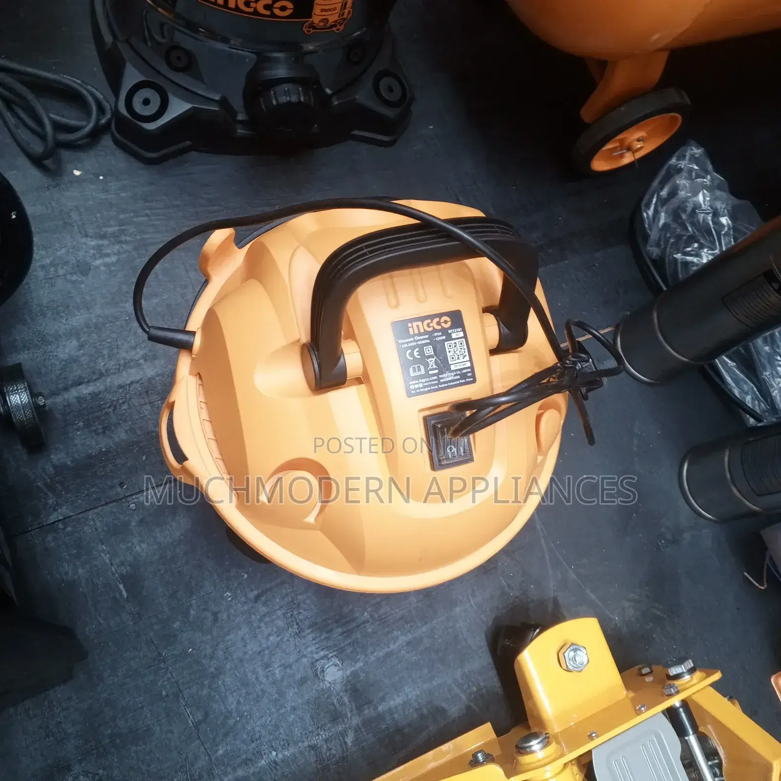 Vacuum Cleaner 12L