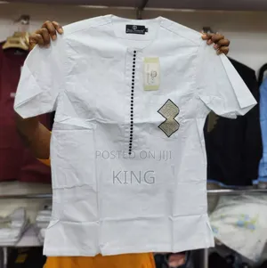 New African Wear Kitengi Shirt. Short Sleeves