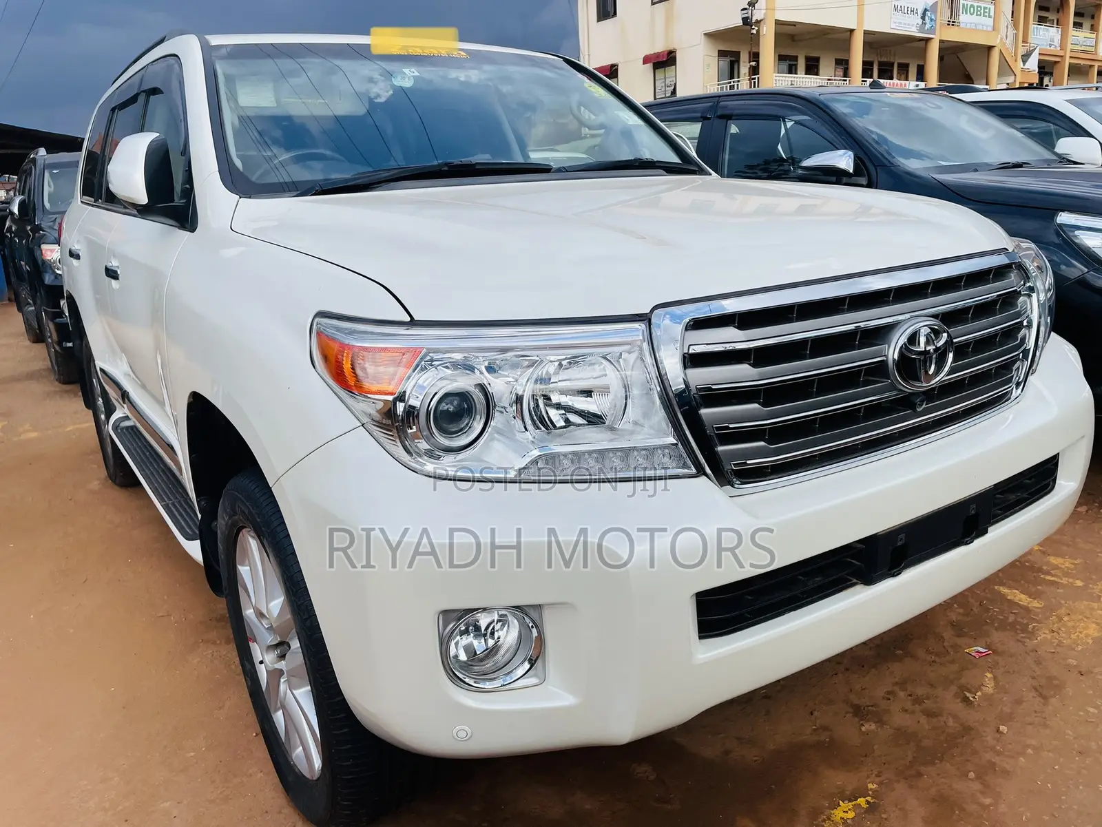 Toyota Land Cruiser 2015 White
