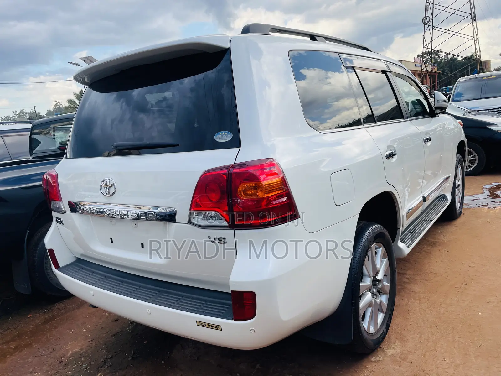 Toyota Land Cruiser 2015 White