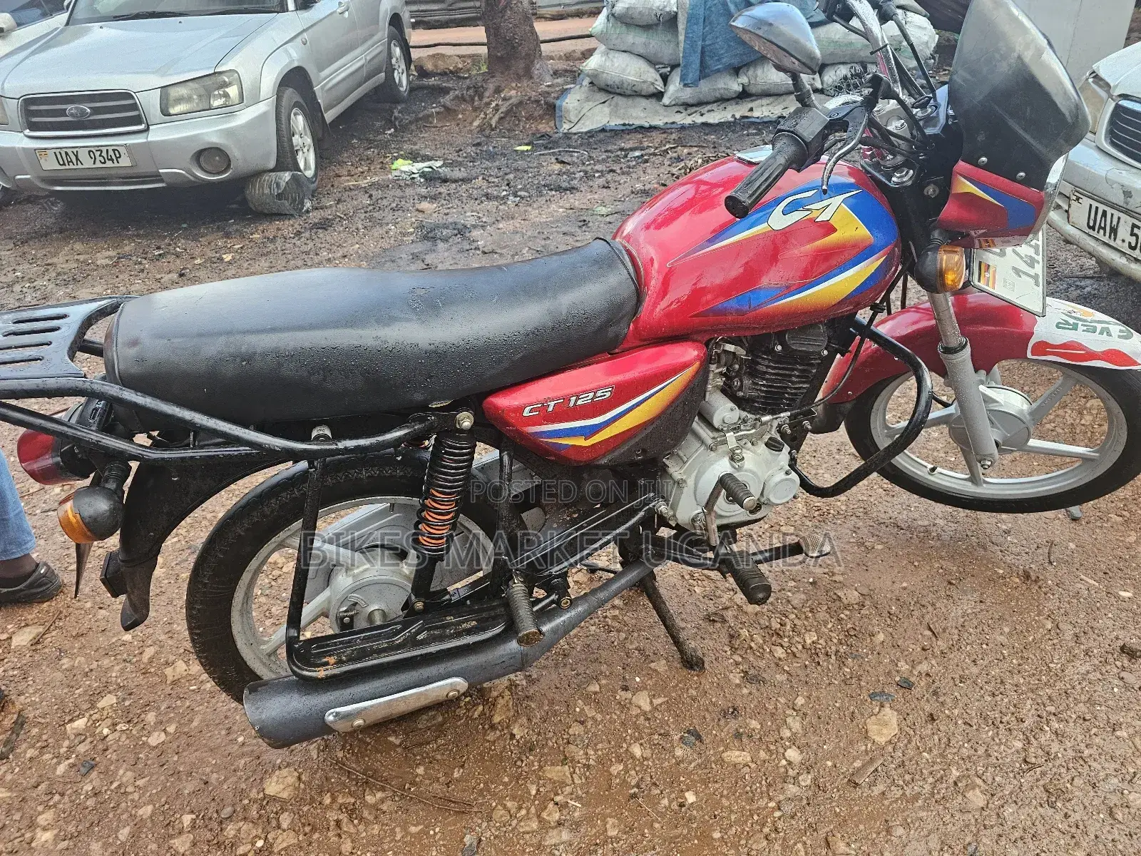 Bajaj Boxer 125 2023 Red