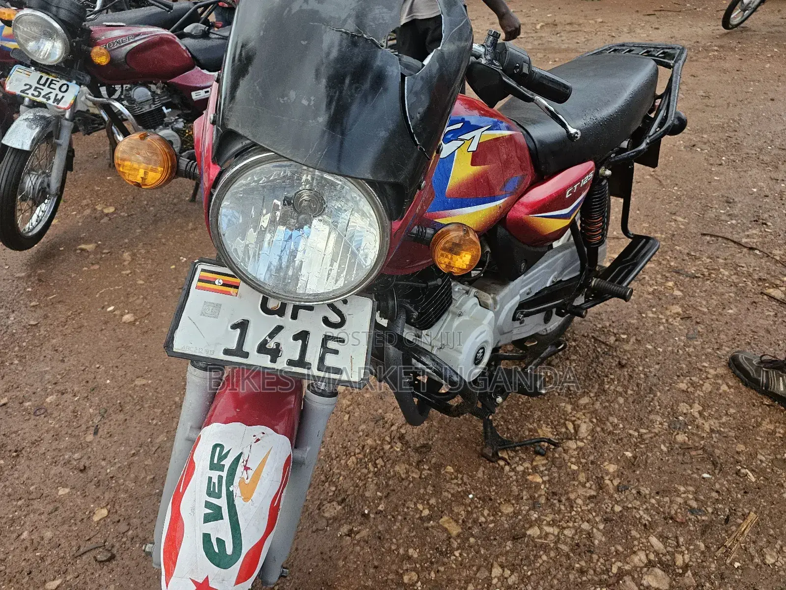 Bajaj Boxer 125 2023 Red