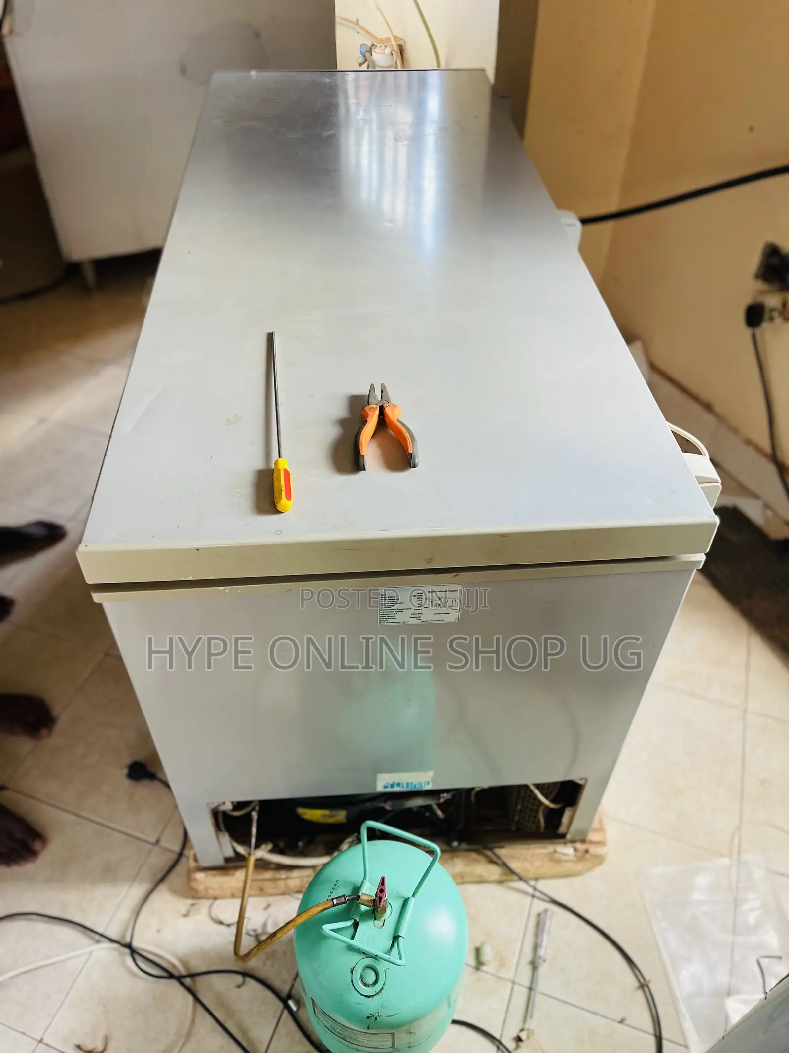 Big Deep Freezer Mechanic