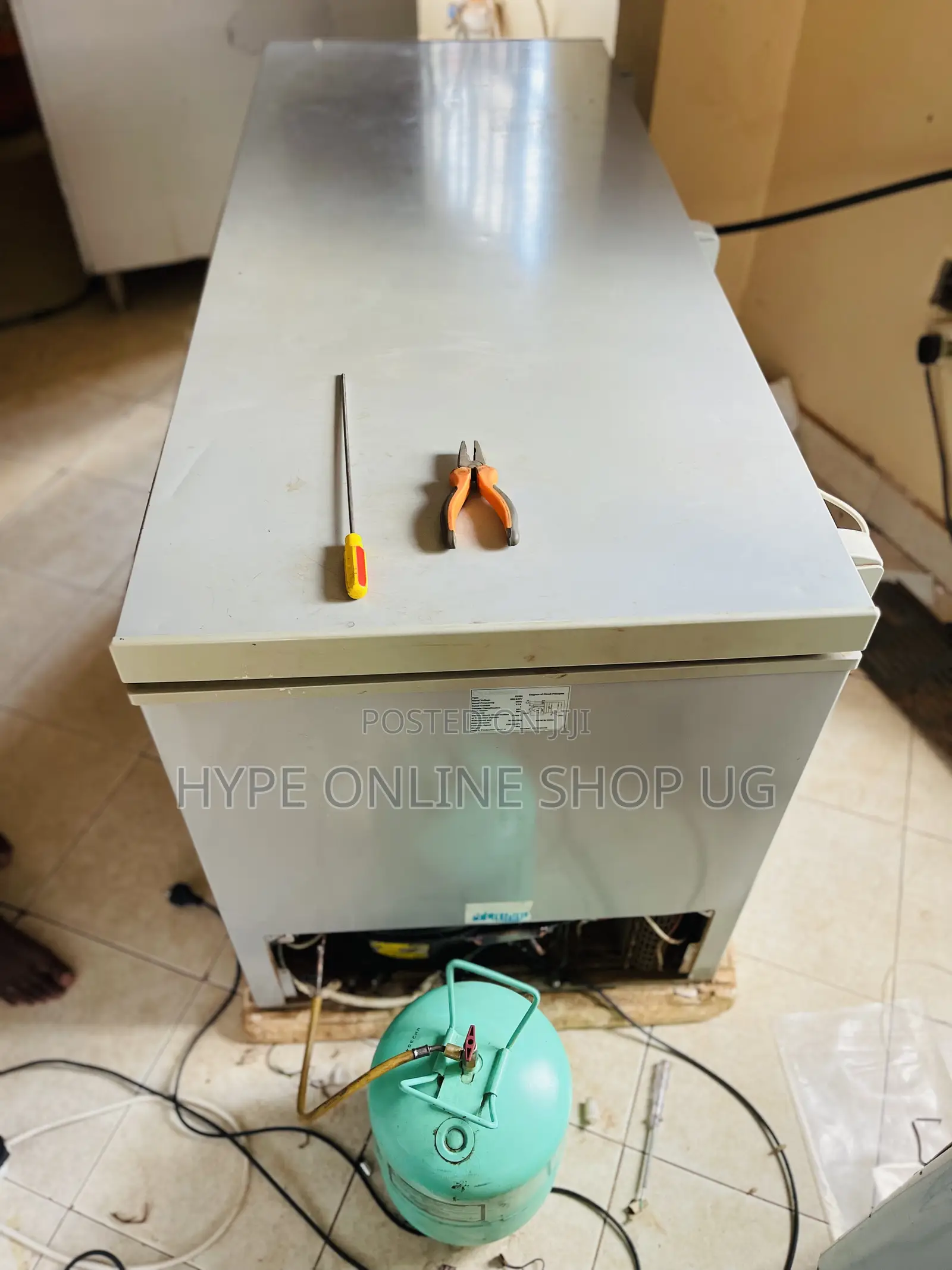 Big Deep Freezer Mechanic