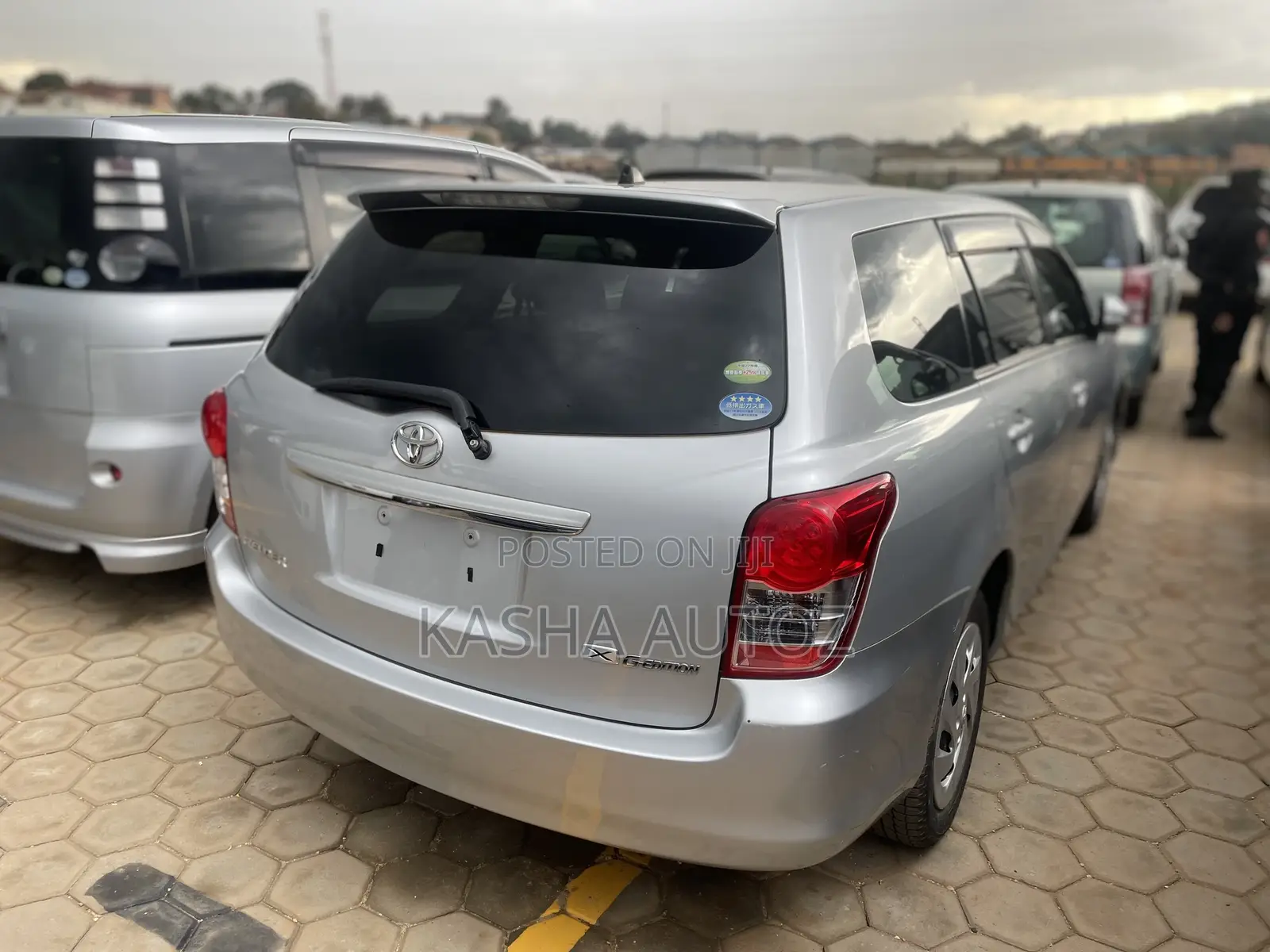 Toyota Corolla Fielder 2011 Silver