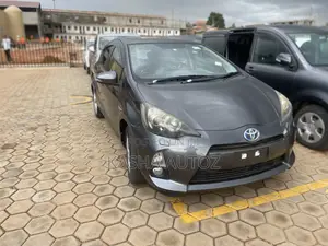 Toyota Aqua 2012 Black