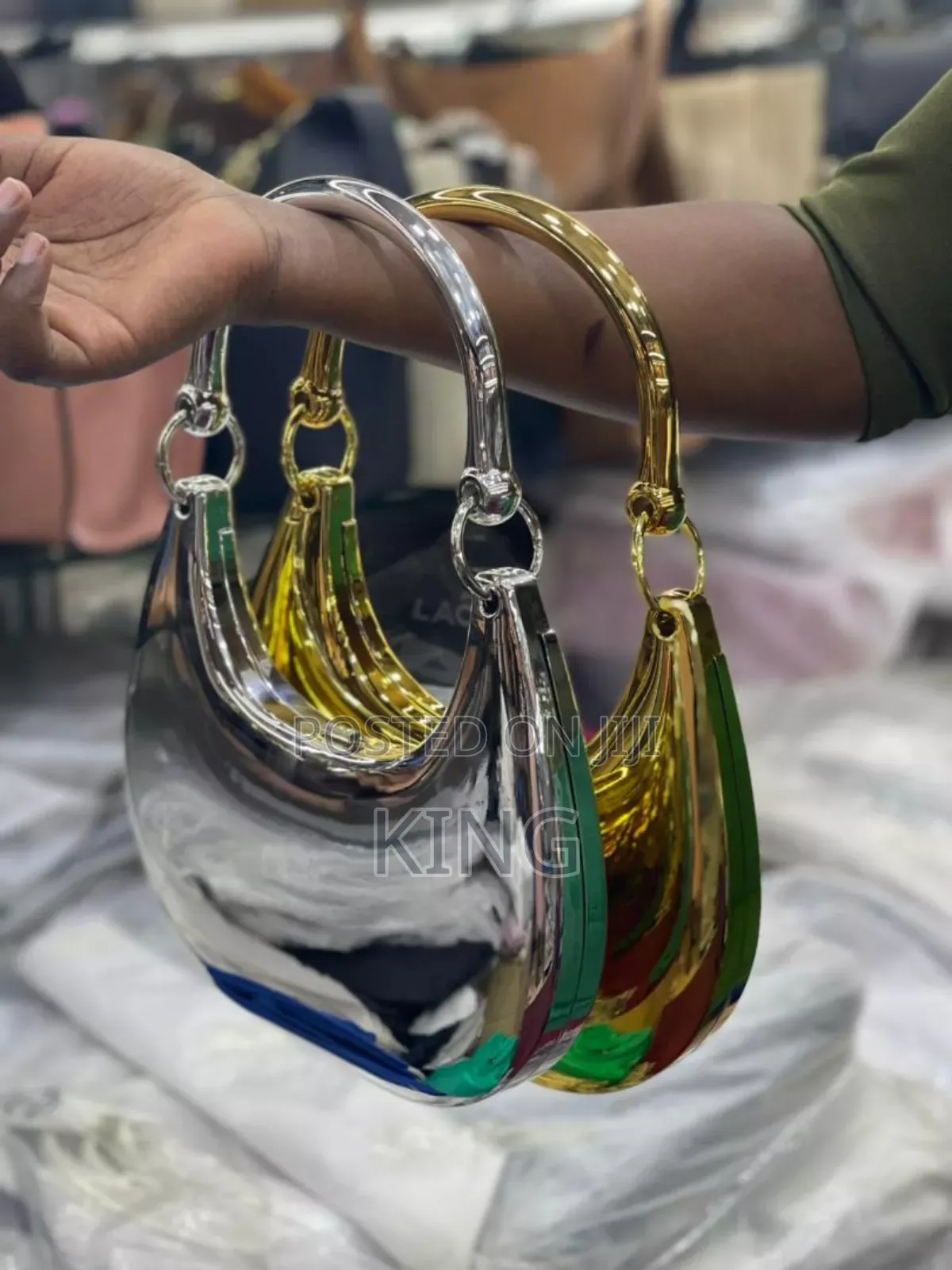 Classic Ladies Shoulder Bag