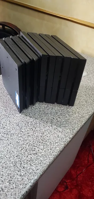 Uk Used Ps4 Standard Chipped Consoles,.4
