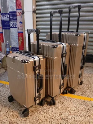 Original Plastic Suitcases in (3pcs )