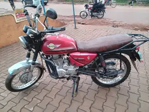 Bajaj Boxer 125 2021 Red