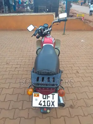 Bajaj Boxer 100 2022 Red
