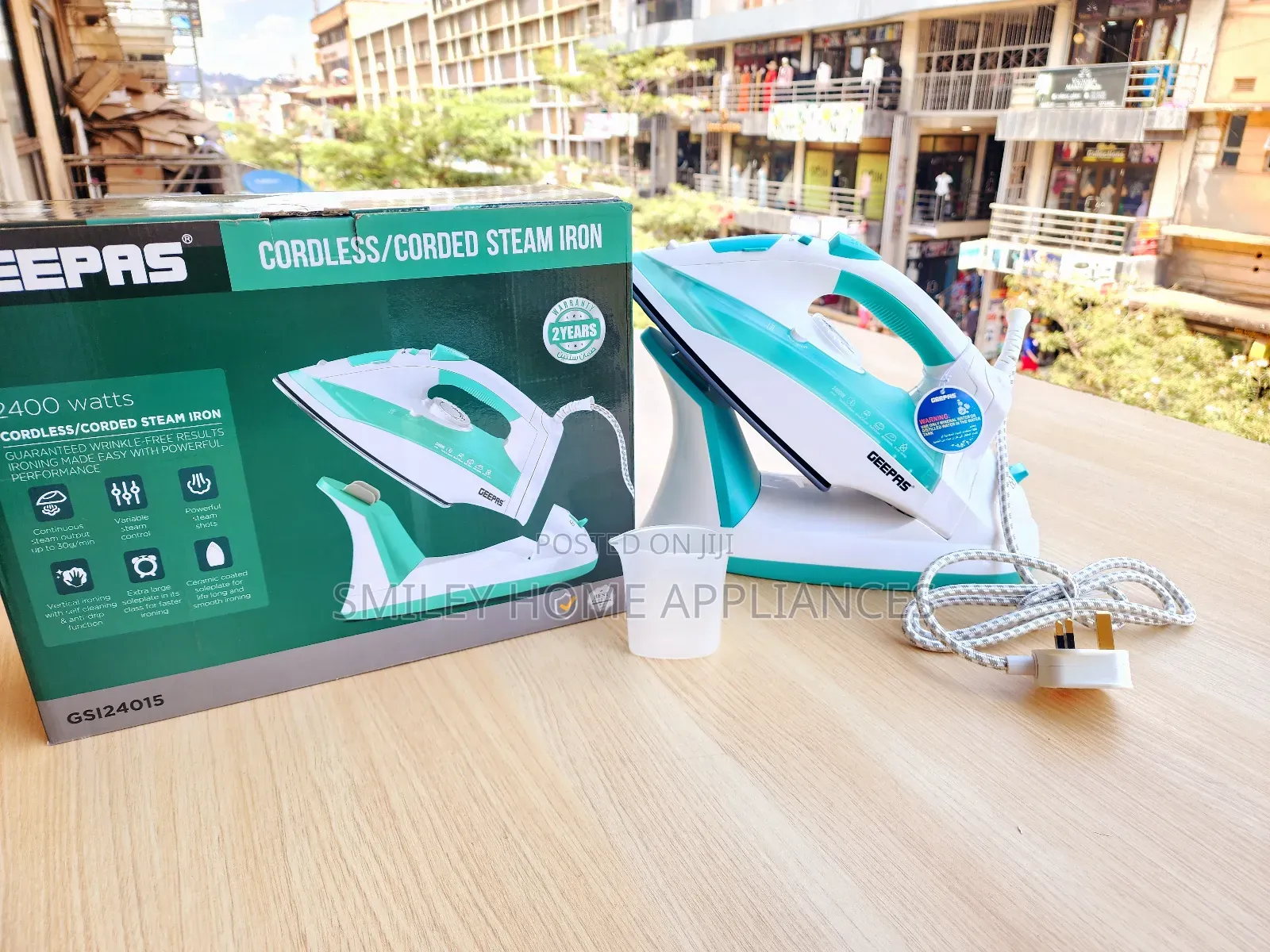 Gs124015 Geepas Station Iron Box