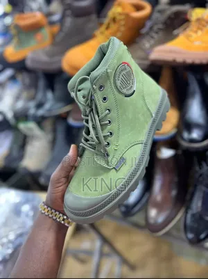 Bold Lace Up Palladium Boots