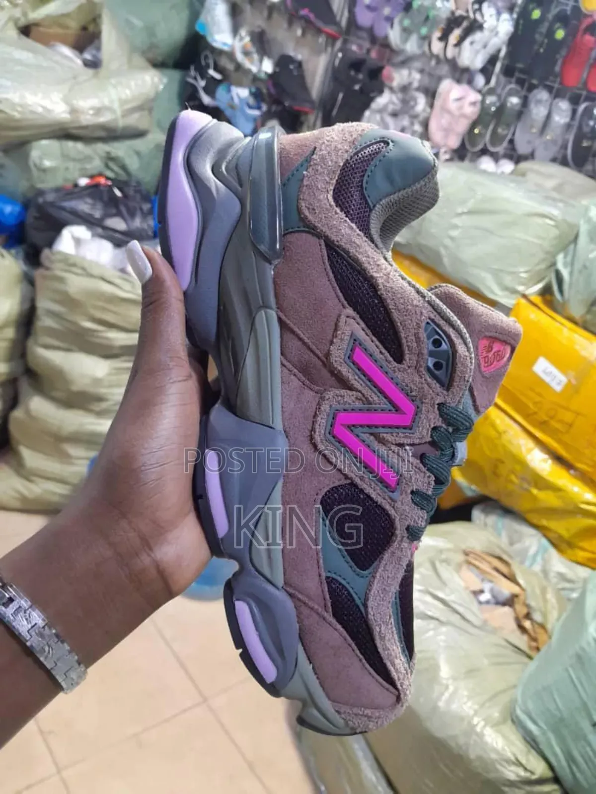 Reebok 9060 Pink Grey