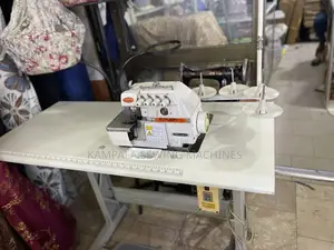 Industrial Overlocking Machine With 4years Warranty