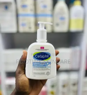 Cetaphil Hydrating Foaming Cream Cleanser 236mls (Sensitive)
