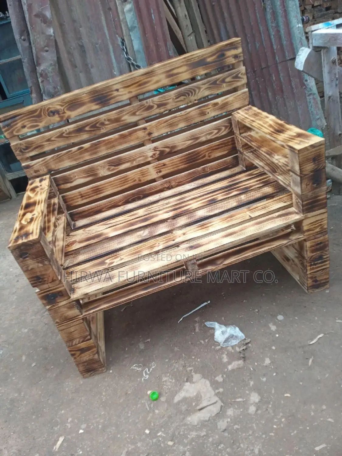 Two Sitter Pallet Chair