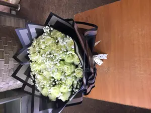 Jessie Wrapping Solutions and Flowers