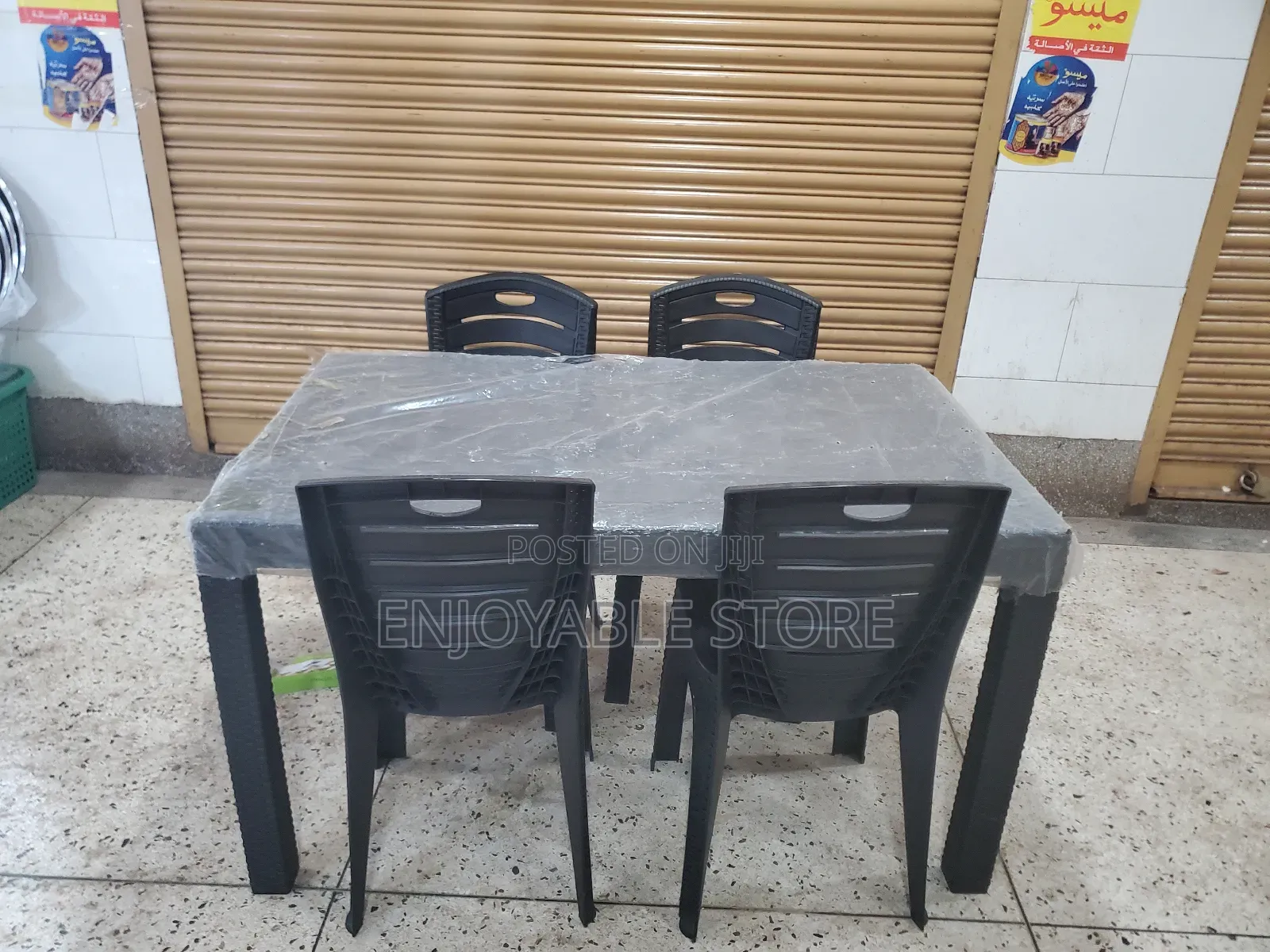 Ratten Restaurant Table and Chairs Set 6 People