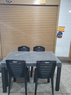 Ratten Restaurant Table and Chairs Set 6 People