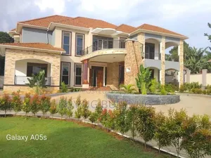 7bdrm Maisonette in Kira Nakwero for sale