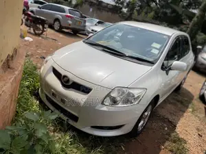 Toyota Auris 2010 White