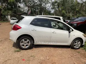 Toyota Auris 2010 White