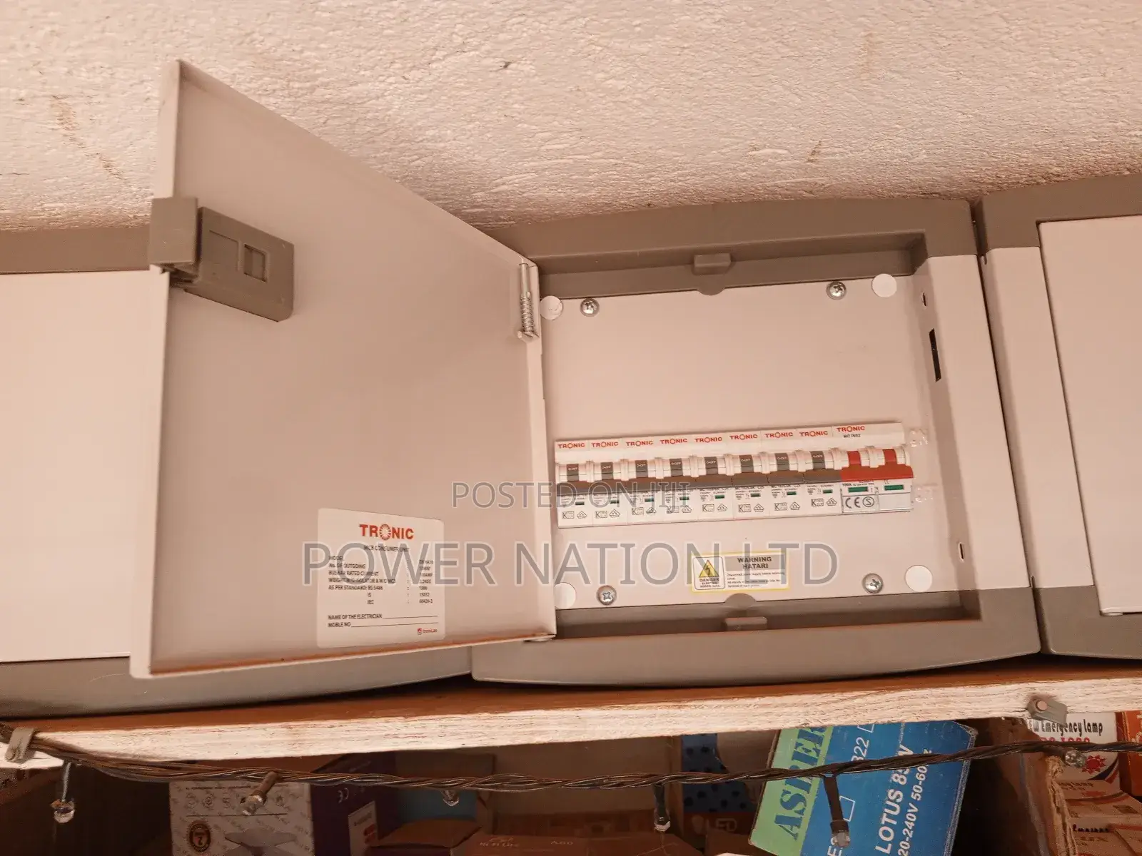 Tronic 8 Ways Main Switch