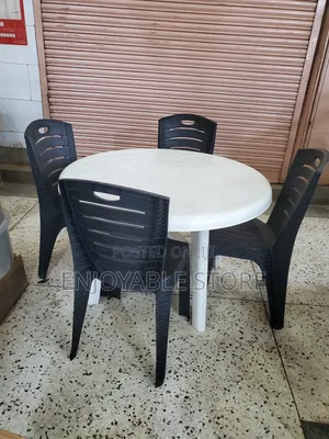 Plastic Table and 4 Chairs Black Set 4_6people