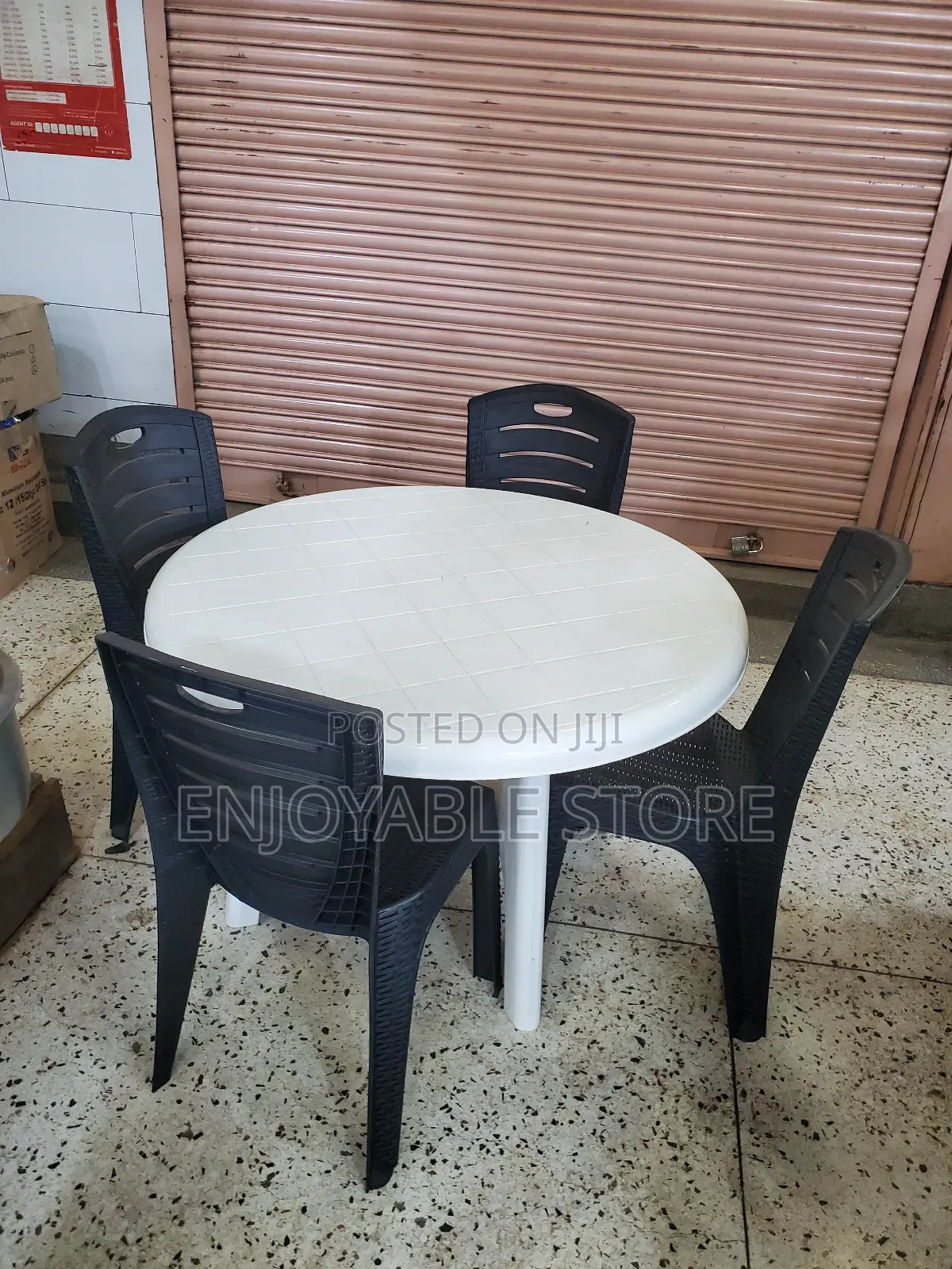 Plastic Table and 4 Chairs Black Set 4_6people