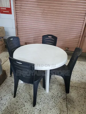 Plastic Table and 4 Chairs Black Set 4_6people