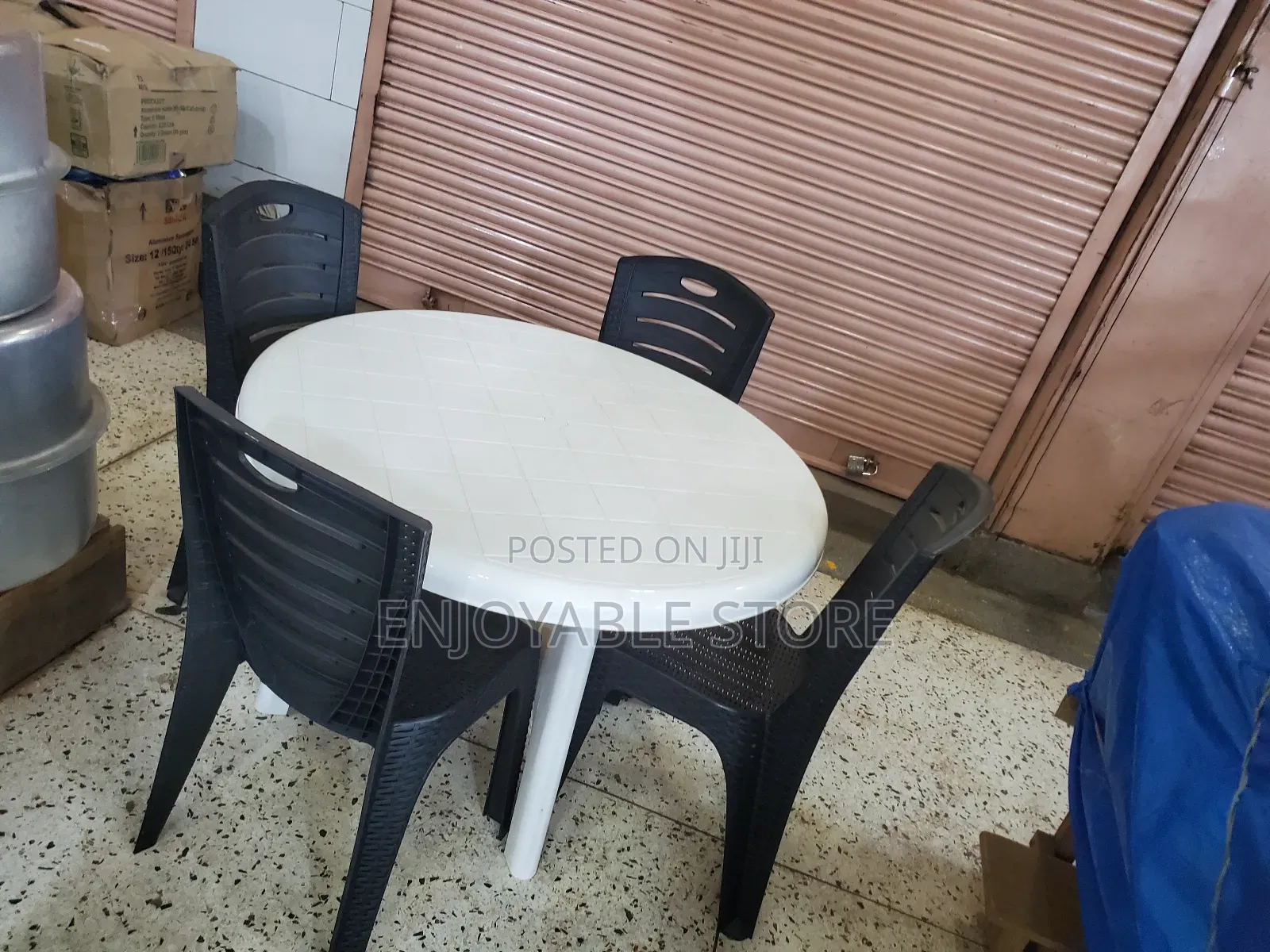 Plastic Table and 4 Chairs Black Set 4_6people