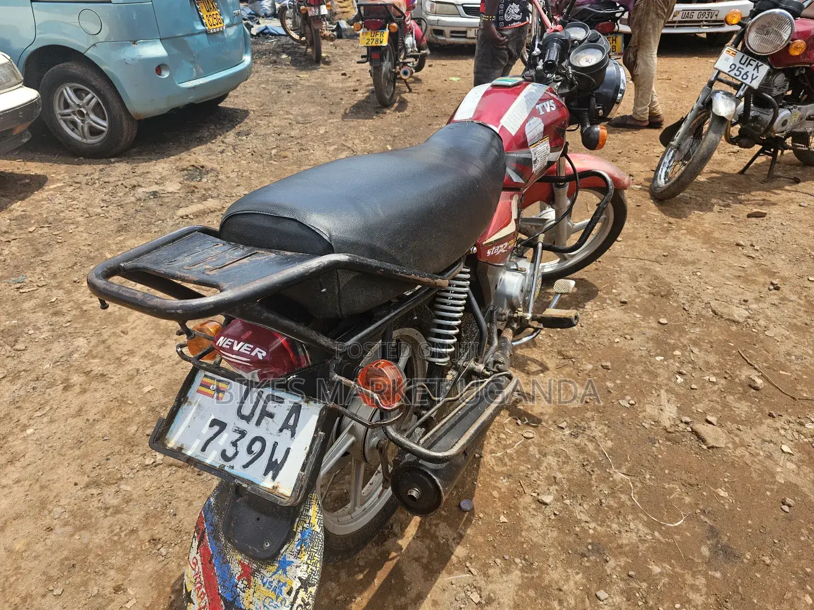 TVS HLX 125 2019 Red