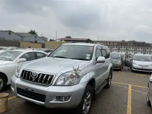 Toyota Land Cruiser Prado 2009 Silver