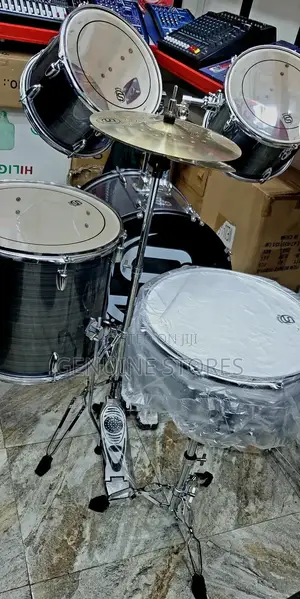 Full Si Drum Set