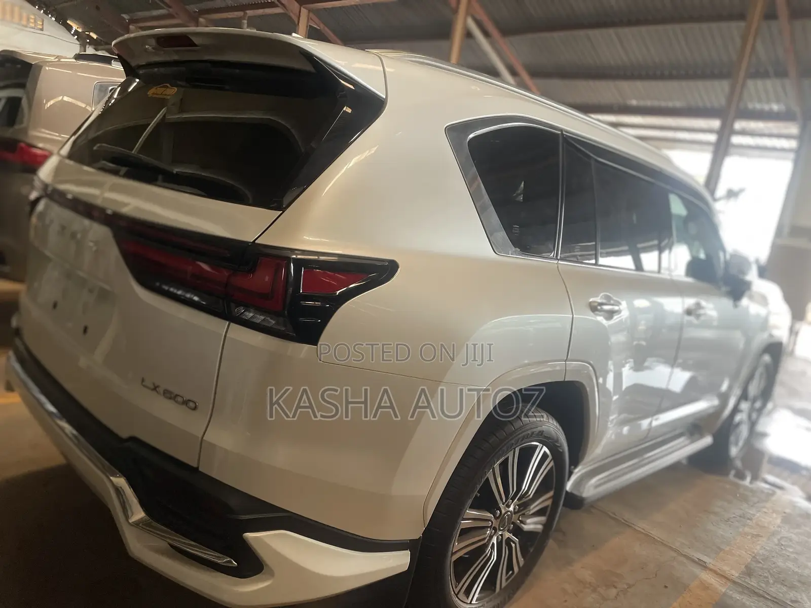 New Lexus LX 2022 White