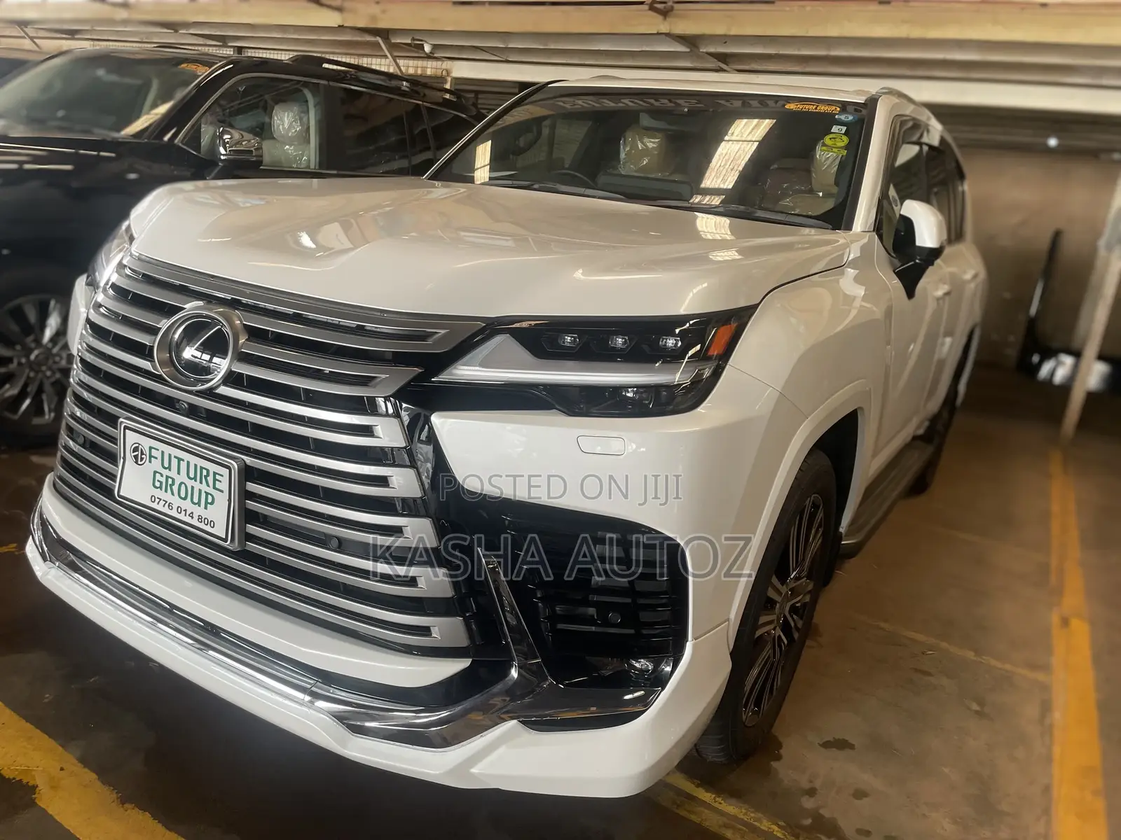 New Lexus LX 2022 White