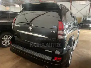 Toyota Land Cruiser Prado 2010 Black