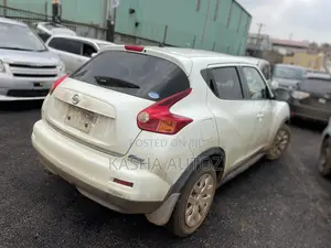 Nissan Juke 2011 White