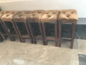Bar Stool/ Hightable Bar