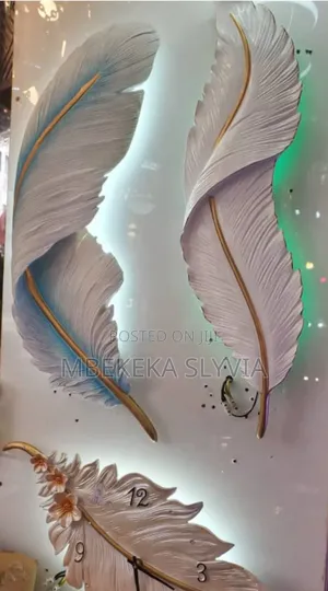 Light Luxury Feather Wall Decoration