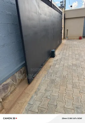 Gate System With Remote Control