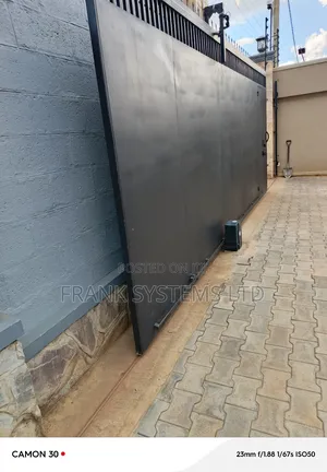 Gate System With Remote Control