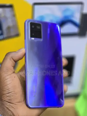 Vivo V21 128 GB