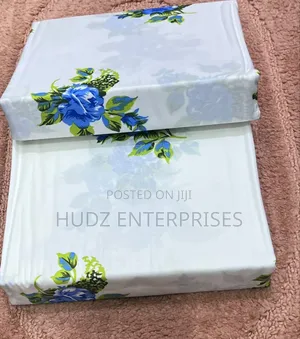 5*6 White Flowered Cotton Bedsheeets