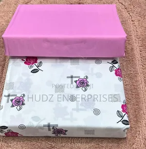 5*6 Plain Pink and White Flowered Cotton Bedsheeets